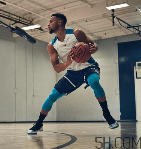 under armour curry 4鞋碼偏小嗎？庫(kù)里第四代戰(zhàn)靴尺碼怎么選？