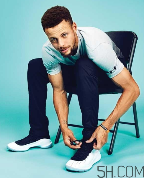 under armour curry 4鞋碼偏小嗎？庫里第四代戰(zhàn)靴尺碼怎么選？