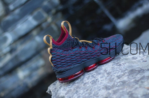 nike lebron 15 cavs騎士隊(duì)配色發(fā)售時(shí)間_多少錢？