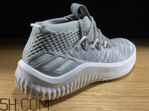 adidas dame 4利拉德母校配色實(shí)物什么樣？