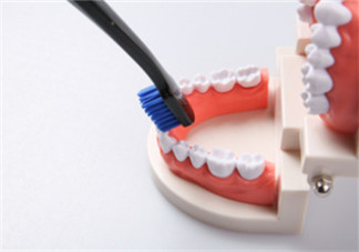 刷牙的錯誤方法 這些刷牙誤區(qū)需謹(jǐn)記