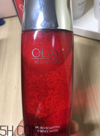 Olay新生活能水是精華水嗎？什么功效？