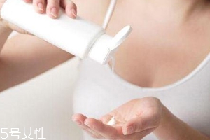 去角質(zhì)身體乳該怎么挑選？認(rèn)準(zhǔn)甘醇酸濃度最重要