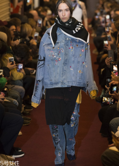 vetements2018秋冬系列服裝怎么樣_好看嗎？