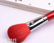 散粉刷怎么挑選？三種材質(zhì)各有優(yōu)點