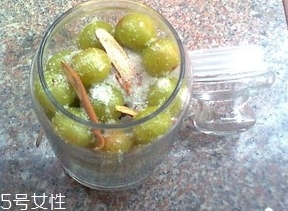 余甘子怎么吃？腌制風(fēng)味最佳