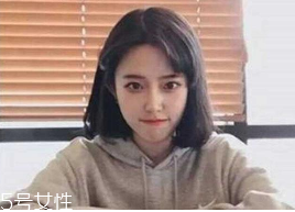 什么女孩適合不留劉海？圓臉妹子掀起劉海更適合你