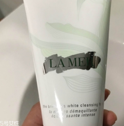 lamer海藍(lán)之謎和阿瑪尼哪個好？