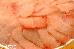 鯊魚(yú)肉能吃嗎 一股奇怪的尿騷味兒