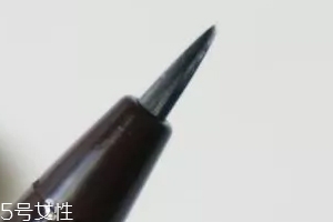 液體眉筆有什么缺點(diǎn)？不易操作不適合新手