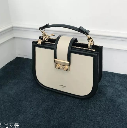 saddler seoul是什么牌子？終于不用撞包了