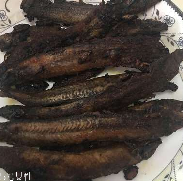 泥鰍會(huì)吃小魚嗎？這個(gè)是不會(huì)的