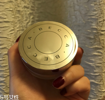 becca水散粉怎么樣 becca2018新款保濕定妝散粉