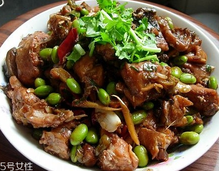 青魚禁忌食材 青魚不能和什么一起吃？