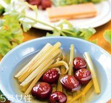 紅棗和芹菜能一起吃嗎 女生的大補(bǔ)食材