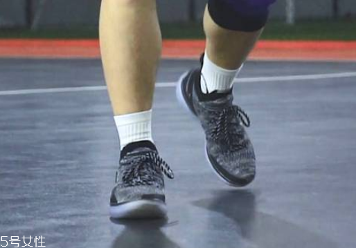 nike kd 11測評(píng) 杜蘭特11代實(shí)戰(zhàn)表現(xiàn)