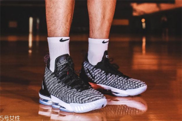 nike lebron 16詹姆斯16實戰(zhàn)測評 很有看點