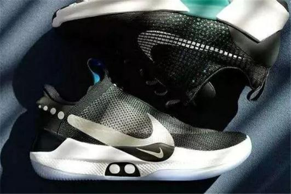 nike adapt bb充一次電能用多久 電池耐用性不錯