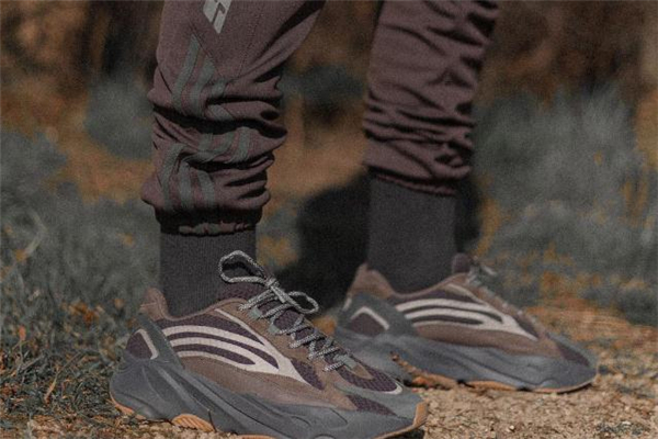 yeezy 700 geode什么時候發(fā)售 椰子新配色來襲