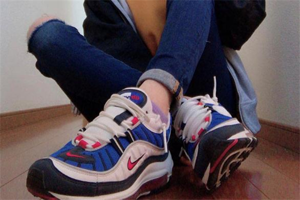 nike air max 98高達(dá)怎么搭配 ins爆款搭配