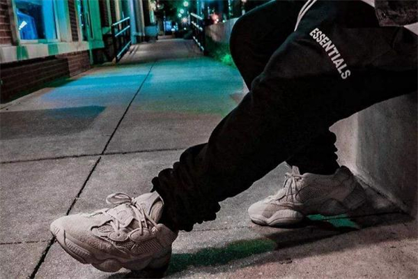 yeezy 500哪個(gè)配色好看 椰子500所有配色匯總