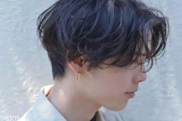 2019男生發(fā)型流行趨勢 2019男生最流行發(fā)型