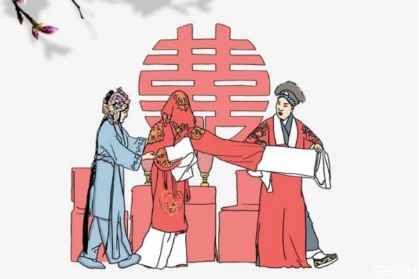 結(jié)婚女方家里怎么布置 結(jié)婚準(zhǔn)備什么衣服