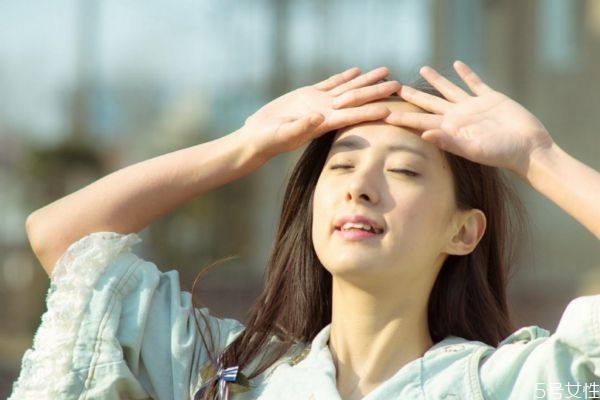 和女孩子聊天的方法 和女孩子聊天的小秘訣