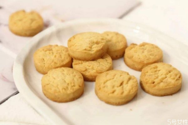 代餐餅干吃了會不會有副作用 代餐餅干減肥害處