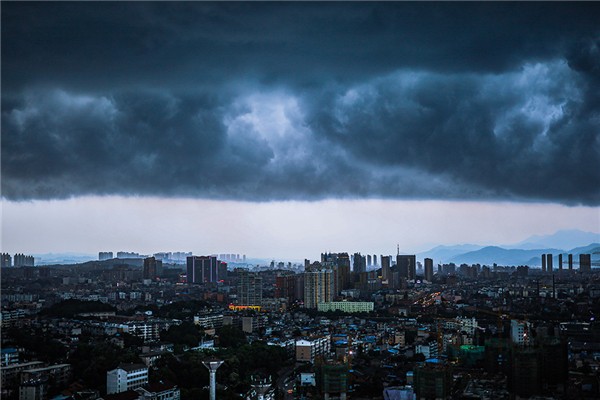 陜西勉縣暴雨致6萬人用水困難 暴雨下多久有危險(xiǎn)