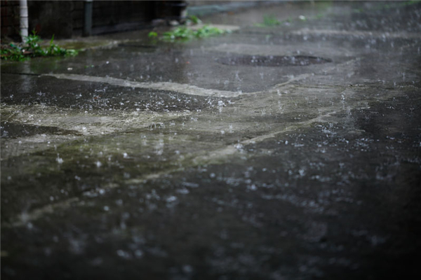 暴雨可以出行嗎 暴雨出行注意事項(xiàng)