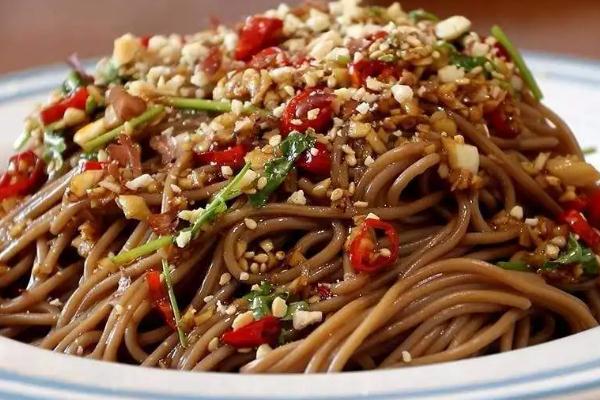 蕎麥面煮幾分鐘熟 蕎麥面可以用開(kāi)水泡熟嗎