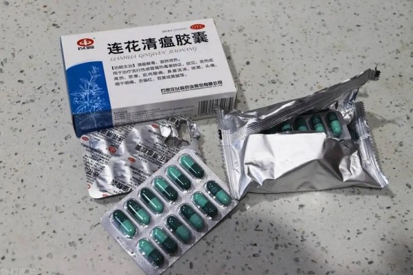 連花清瘟斷貨后漲價有藥店漲超50% 連花清瘟膠囊可以隨便吃嗎