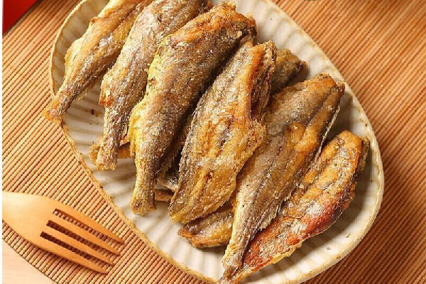 小黃魚怎么腌制入味 小黃魚腌制多長時(shí)間